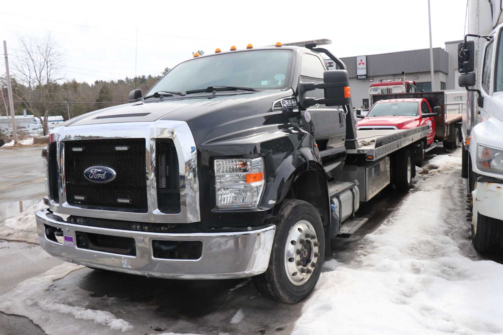 Used 2022 Ford F-650 - photo 5