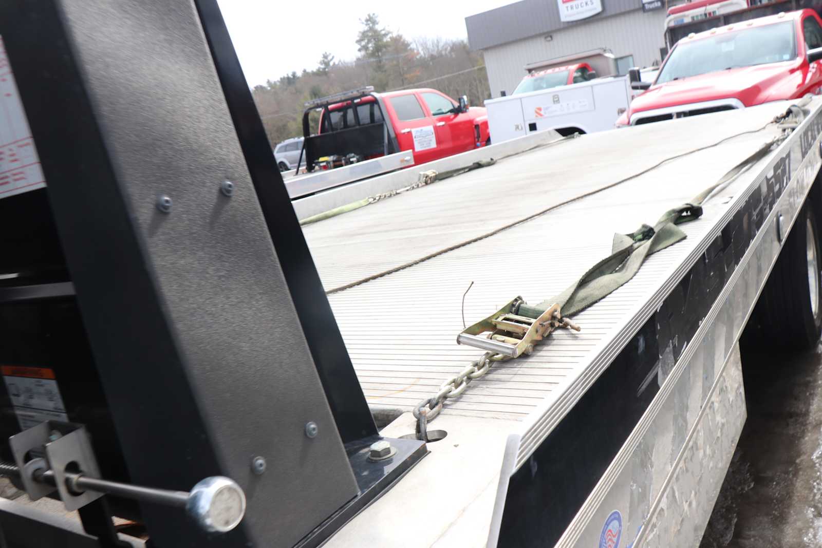 Used 2022 Ford F-650 - photo 8
