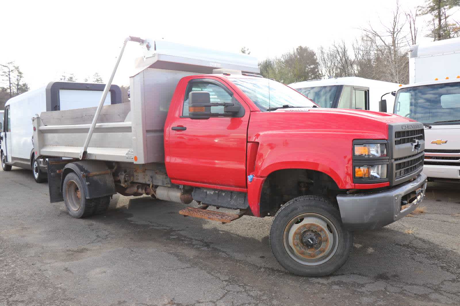 Used 2019 Chevrolet Silverado 6500 - photo 8