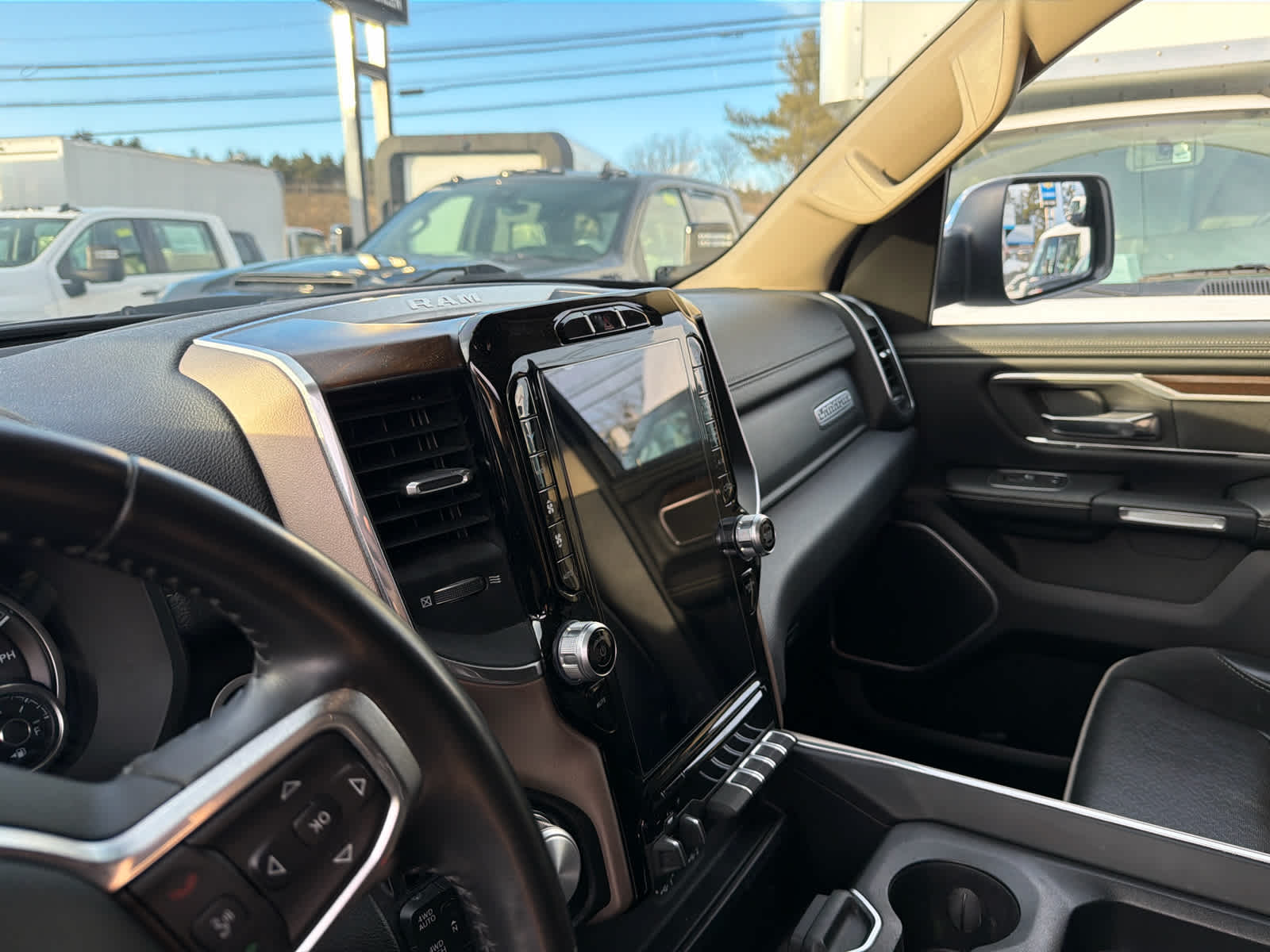 Used 2021 Ram 1500 - photo 9