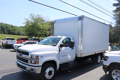 New 2024 Chevrolet Silverado 5500 Work Truck Regular Cab 2WD 16' Wabash Box Truck for sale #R1085 - photo 1