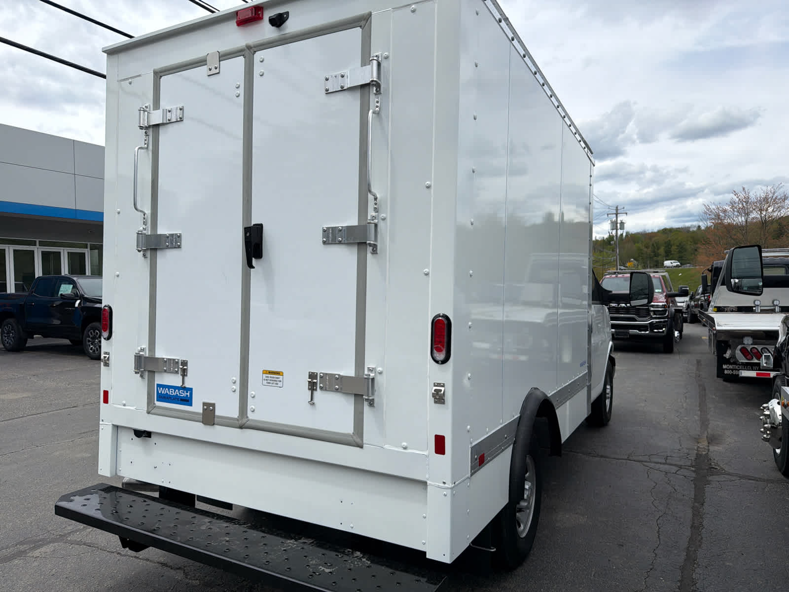 New 2025 Chevrolet Express 3500 - photo 9