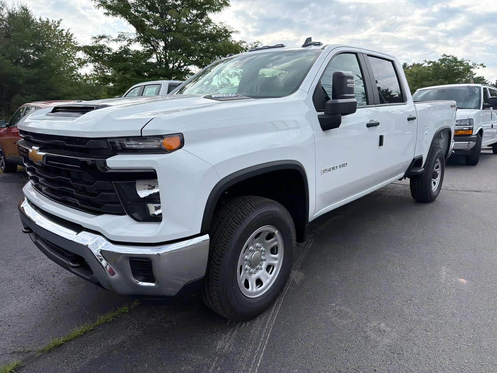 New 2026 Chevrolet Silverado 3500 - photo 2