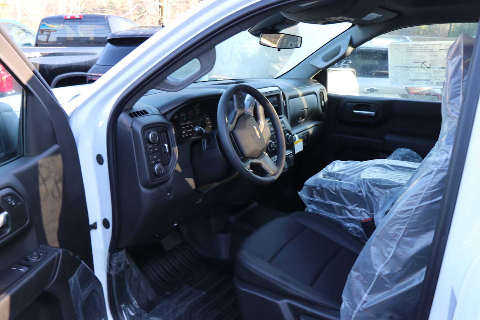 New 2026 Chevrolet Silverado 1500 - photo 5