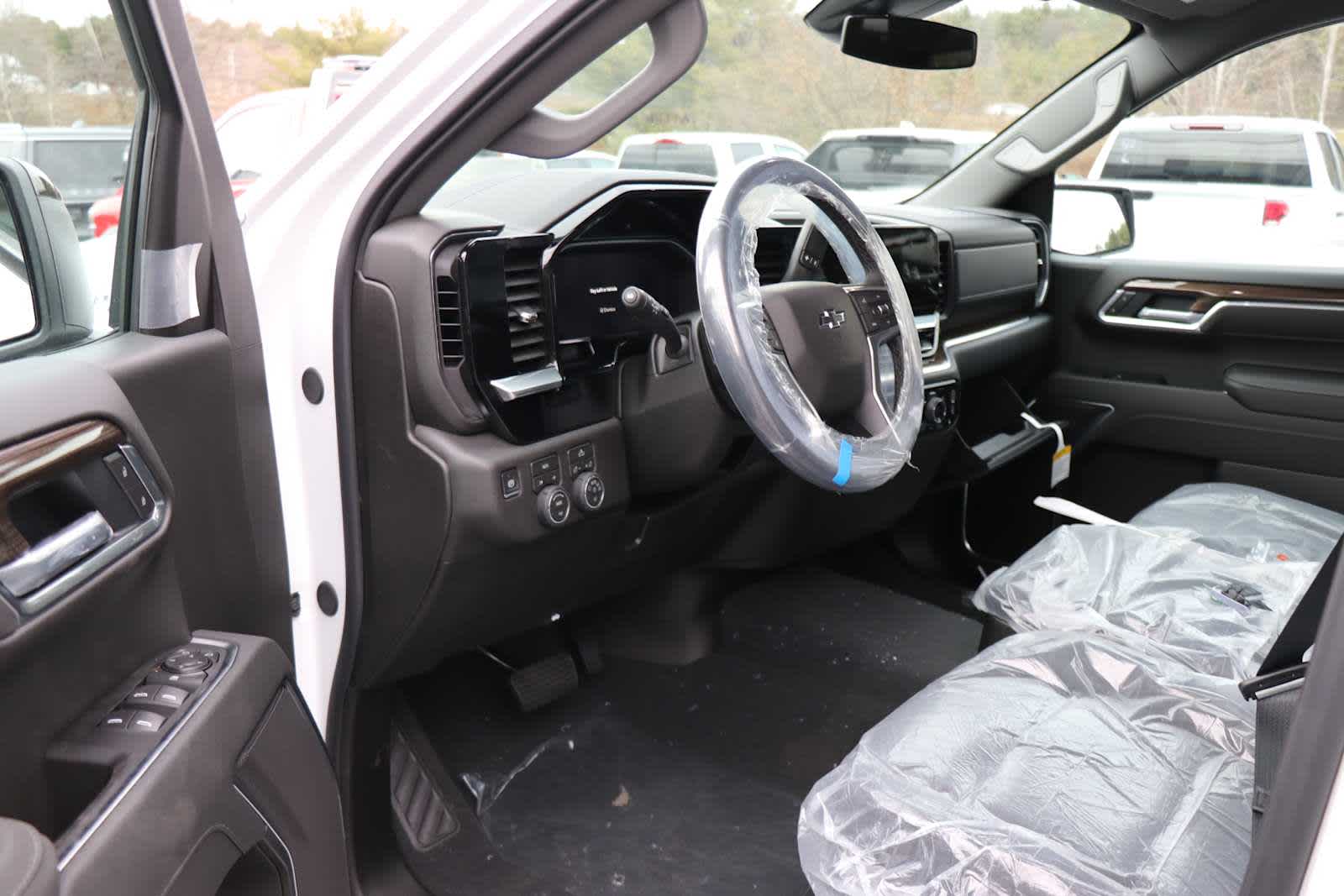 New 2026 Chevrolet Silverado 1500 - photo 16