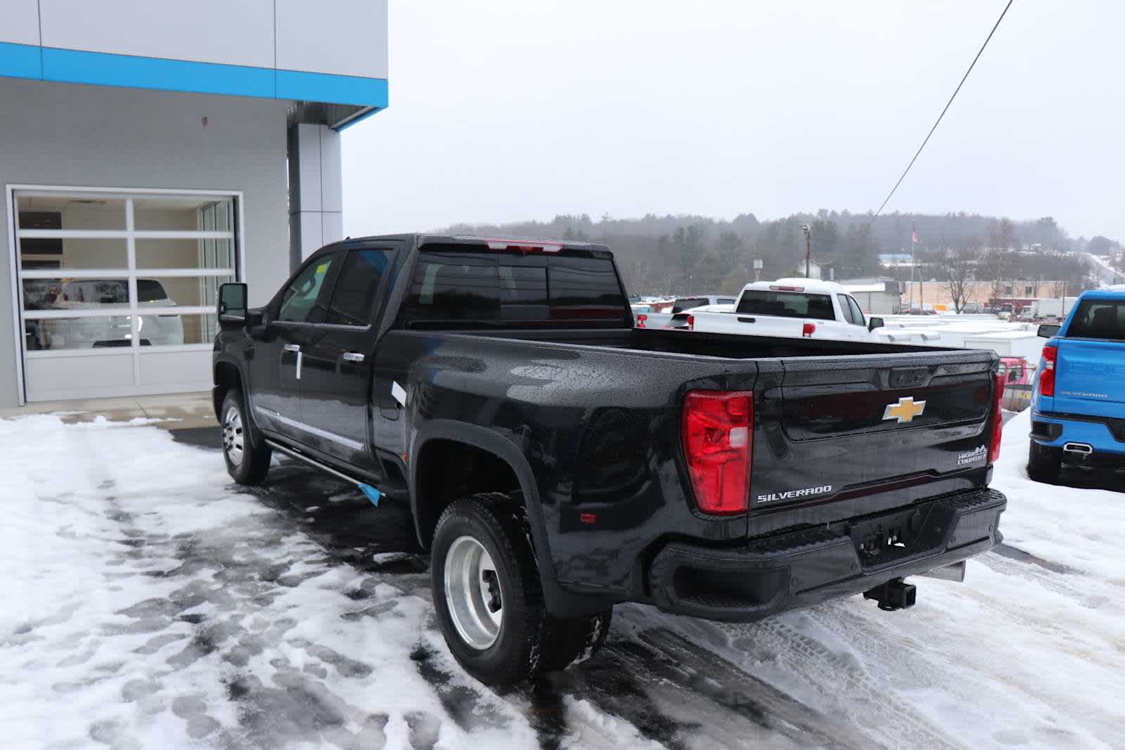 New 2026 Chevrolet Silverado 3500 - photo 2