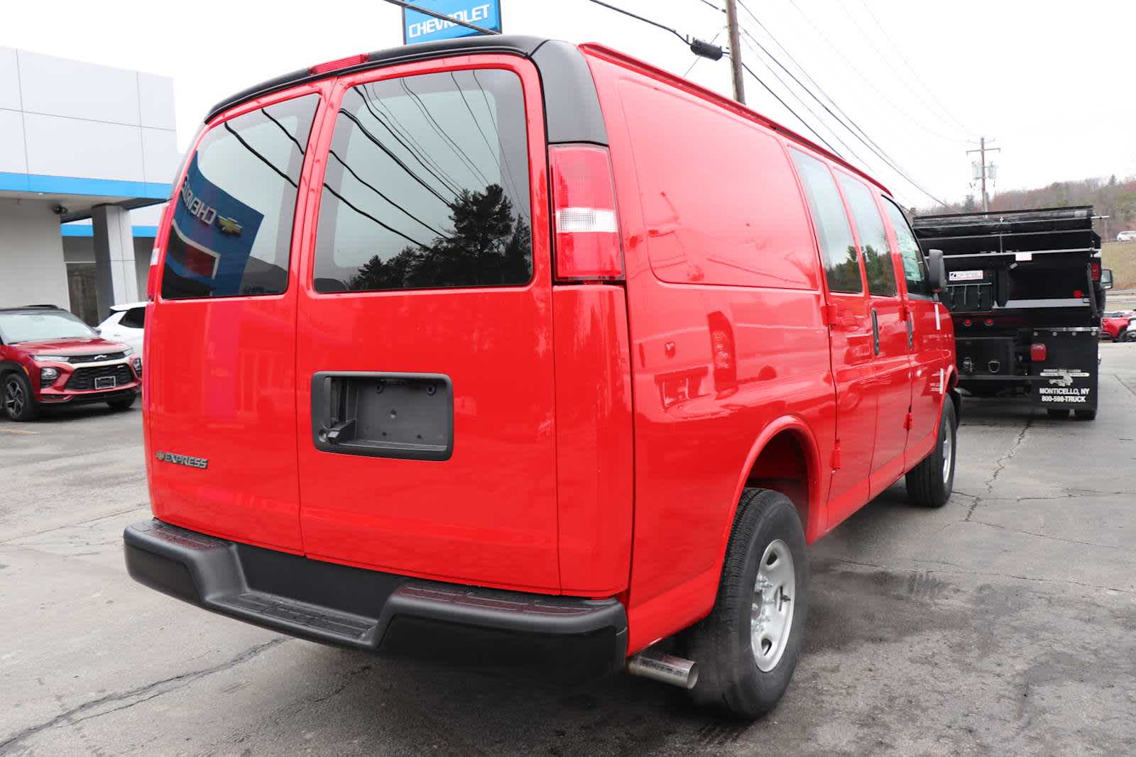 New 2026 Chevrolet Express 2500 - photo 8