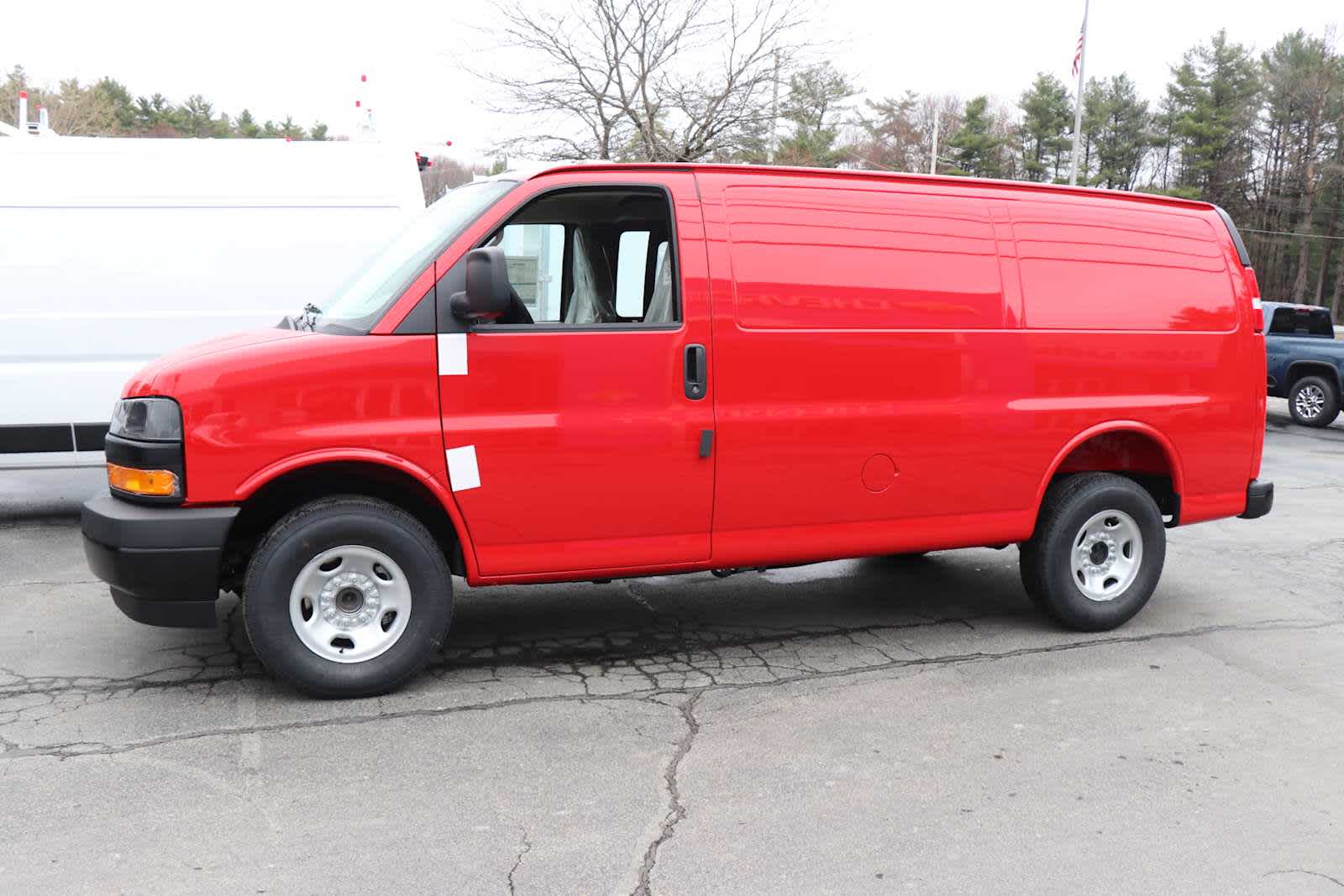 New 2026 Chevrolet Express 2500 - photo 9