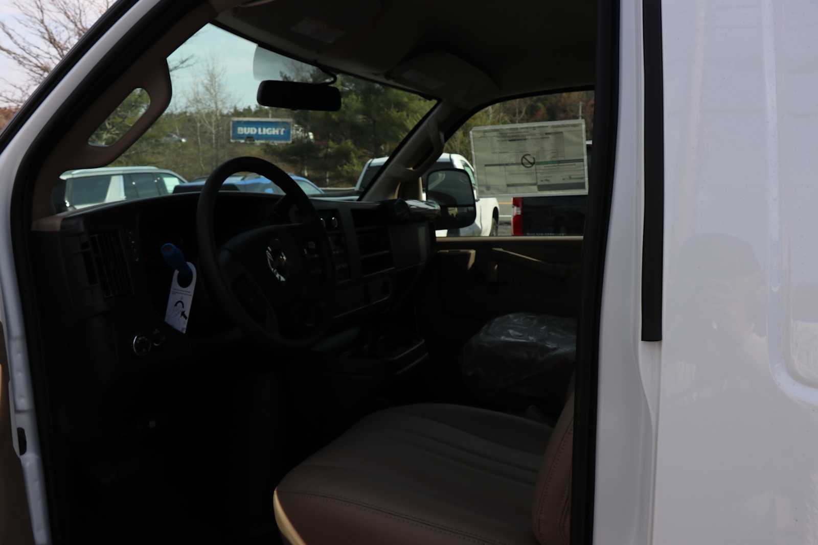 New 2026 Chevrolet Express 2500 - photo 5