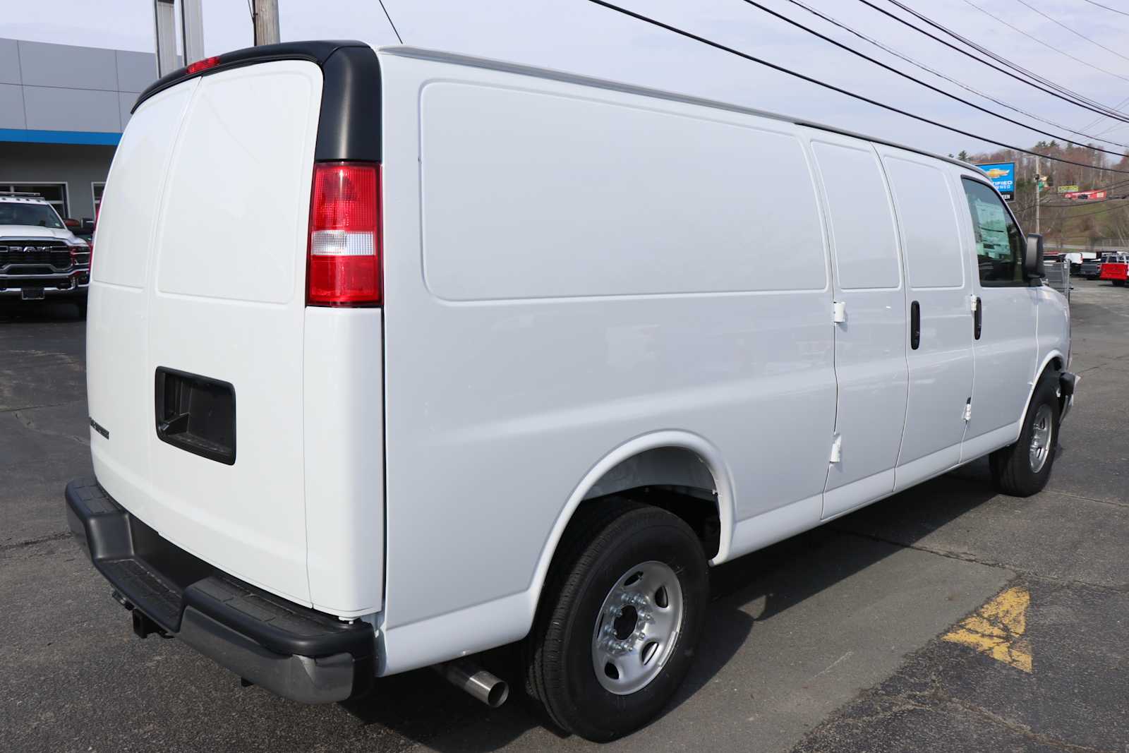 New 2026 Chevrolet Express 2500 - photo 8
