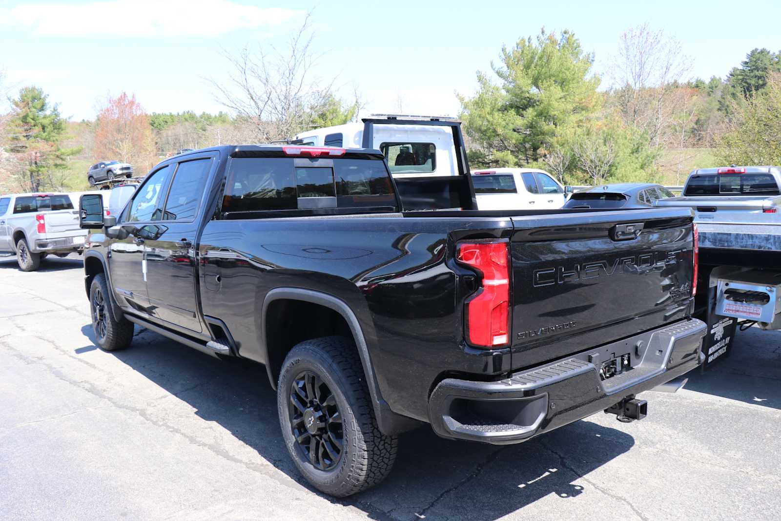 New 2026 Chevrolet Silverado 3500 - photo 2