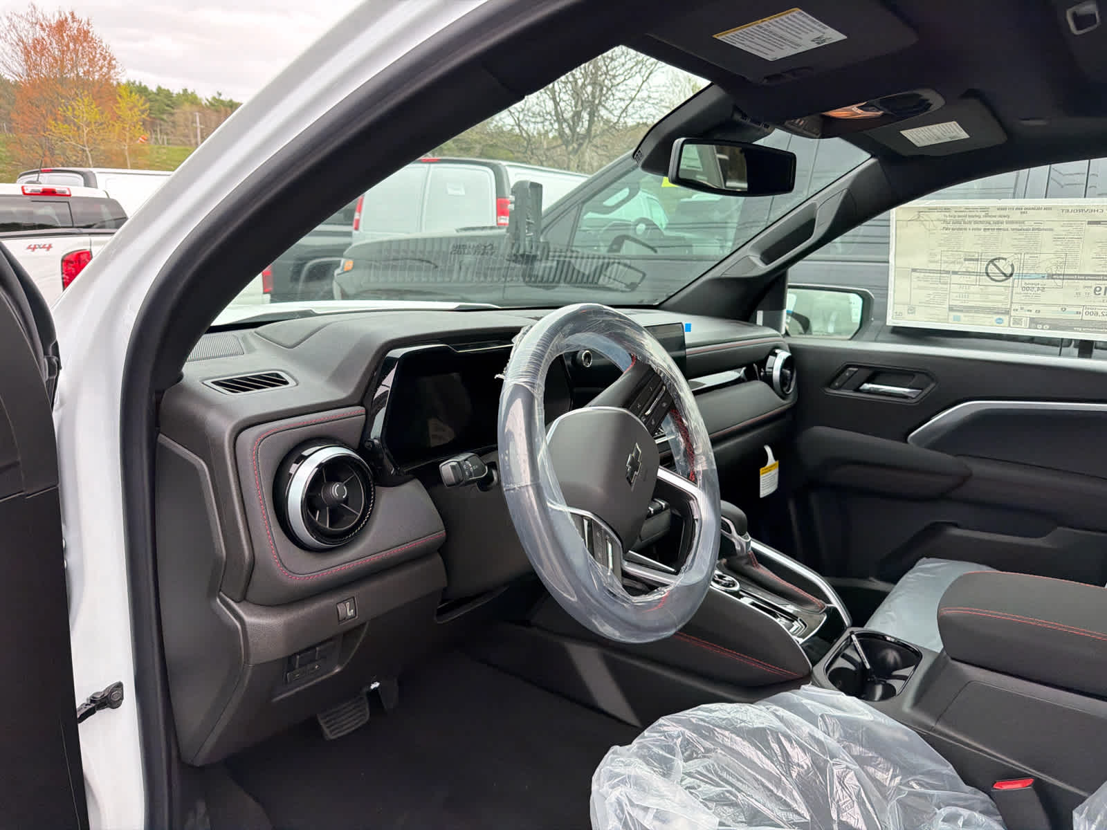 New 2026 Chevrolet Colorado - photo 7