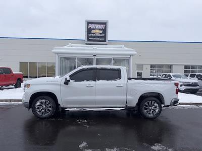 Used 2024 Chevrolet Silverado 1500 LT Crew Cab for sale #19767X - photo 1
