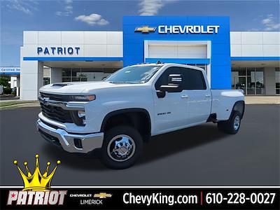 2025 Chevrolet Silverado 3500 Crew Cab 4x4 Pickup for sale #L3574 - photo 1
