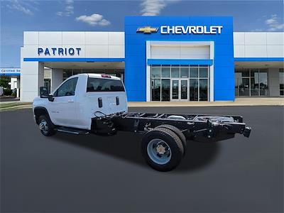 2025 Chevrolet Silverado 3500 Regular Cab 4x4 Cab Chassis for sale #L3670 - photo 2