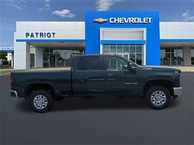 2025 Chevrolet Silverado 2500 Crew Cab 4x4 Pickup for sale #L3730 - photo 2