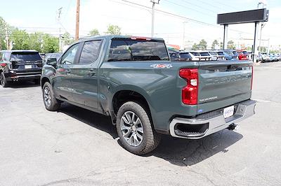 New 2025 Chevrolet Silverado 1500 LT Crew Cab 4WD Pickup for sale #25405 - photo 2