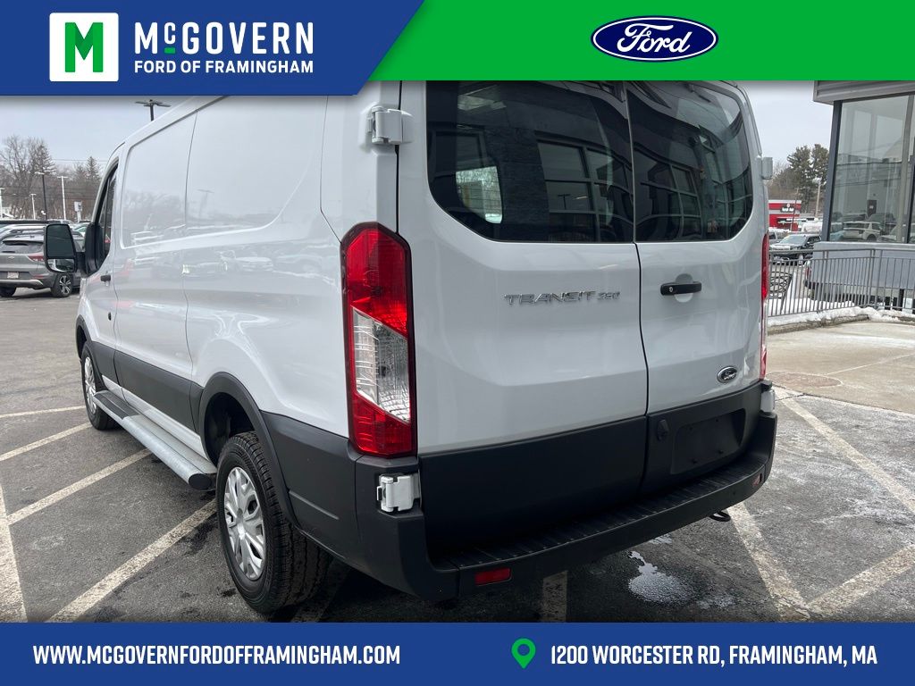 Used 2023 Ford Transit 250 - photo 7
