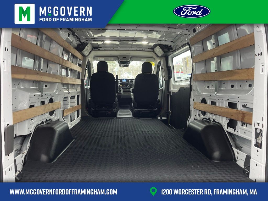 Used 2023 Ford Transit 250 - photo 9