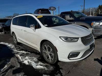 Used 2021 Chrysler Pacifica - photo 1