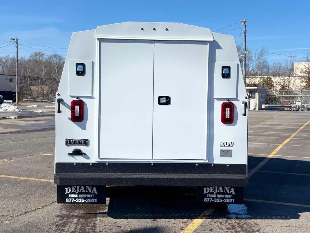 New 2026 Ford E-350 - photo 5