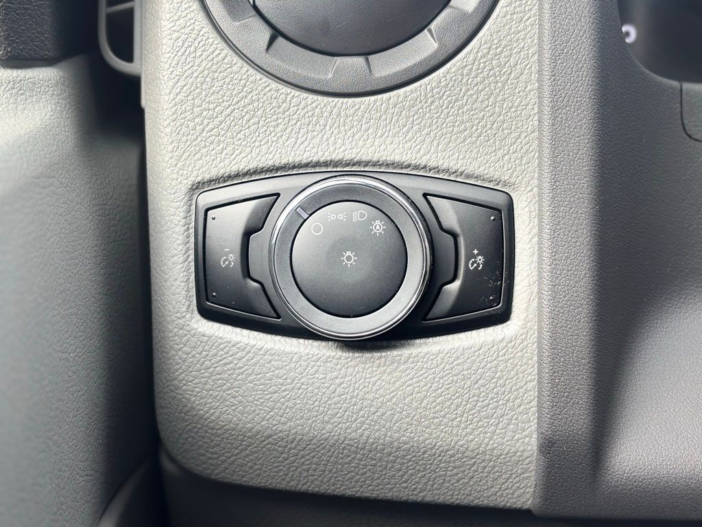 New 2026 Ford E-350 - photo 20