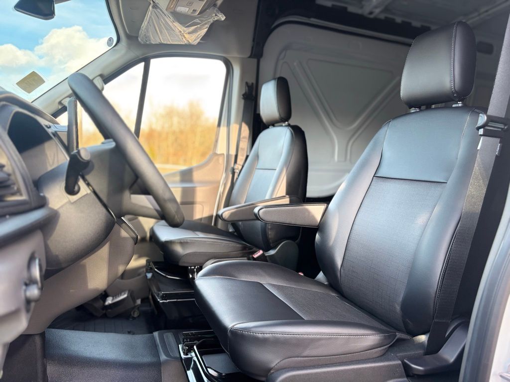 New 2026 Ford Transit 250 - photo 25
