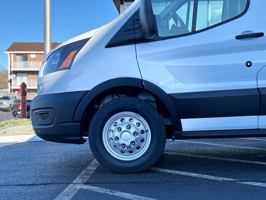 New 2026 Ford Transit 250 - photo 12