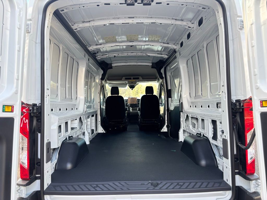 New 2026 Ford Transit 250 - photo 15