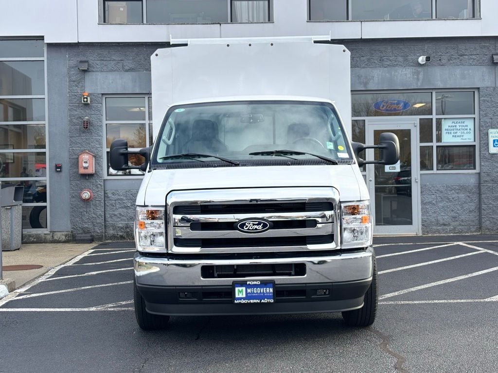 New 2026 Ford E-350 - photo 12