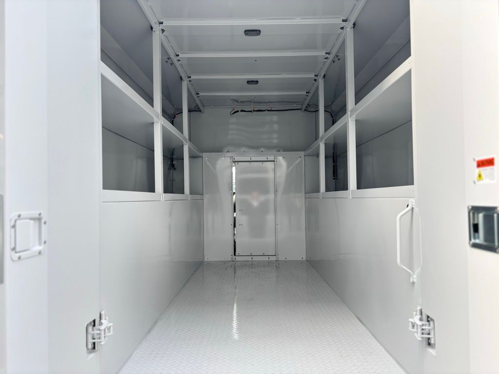 New 2026 Ford E-350 - photo 8
