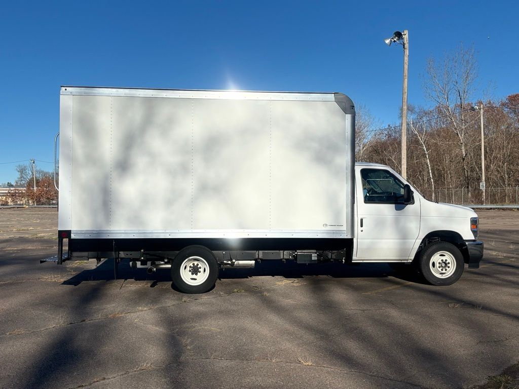 New 2024 Ford E-450 - photo 10