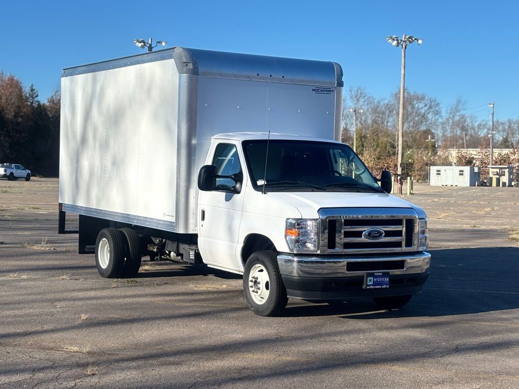 New 2024 Ford E-450 - photo 11