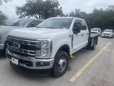 2026 Ford F-350 Crew Cab DRW 4WD Flatbed Truck for sale #260415 - photo 1