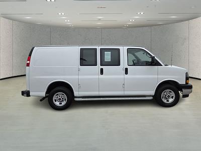 Used 2024 GMC Savana 2500 - photo 1