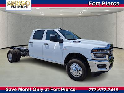 2025 Ram 3500 Crew Cab DRW 4x4 Cab Chassis for sale #G521980 - photo 1