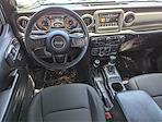 2022 Jeep Gladiator Crew Cab 4x4 Pickup for sale #L112711 - photo 19