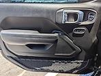 2022 Jeep Gladiator Crew Cab 4x4 Pickup for sale #L112711 - photo 23