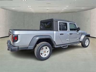 2020 Jeep Gladiator Crew Cab 4x4 Pickup for sale #L127900 - photo 2
