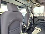 2020 Jeep Gladiator Crew Cab 4x4 Pickup for sale #L127900 - photo 18