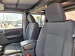 2020 Jeep Gladiator Crew Cab 4x4 Pickup for sale #L127900 - photo 20