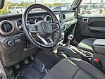 2020 Jeep Gladiator Crew Cab 4x4 Pickup for sale #L127900 - photo 21