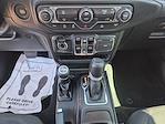 2022 Jeep Gladiator Crew Cab 4WD Pickup for sale #L140438 - photo 24
