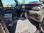 2022 Jeep Gladiator Crew Cab 4WD Pickup for sale #L140438 - photo 9