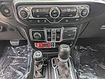 2020 Jeep Gladiator Crew Cab 4WD Pickup for sale #L162135 - photo 24