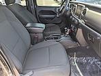 2023 Jeep Gladiator Crew Cab 4x4 Pickup for sale #L519613 - photo 10