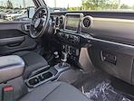 2023 Jeep Gladiator Crew Cab 4x4 Pickup for sale #L519613 - photo 9