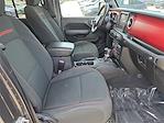 2021 Jeep Gladiator Crew Cab 4x4 Pickup for sale #L596941 - photo 10