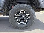 2021 Jeep Gladiator Crew Cab 4x4 Pickup for sale #L596941 - photo 15