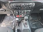 2021 Jeep Gladiator Crew Cab 4x4 Pickup for sale #L596941 - photo 24